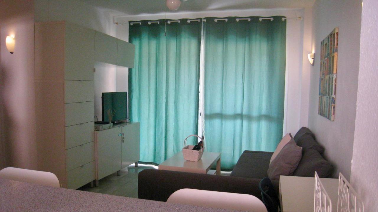 Carihuela Un Dormitorio Junto Al Mar Apartment Torremolinos Exterior photo